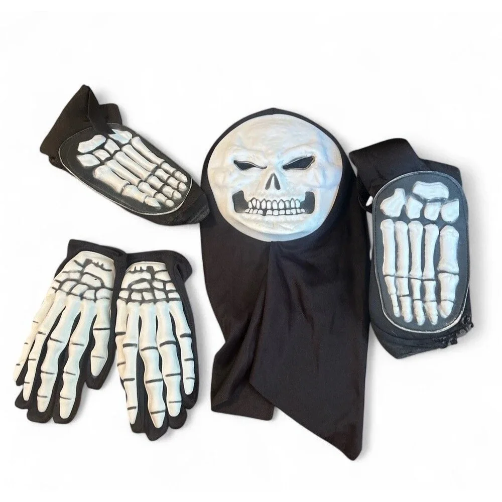 Fun World KId Skeleton Costume 8-10‎ Medium Mask Gloves Shoe Cover Halloween